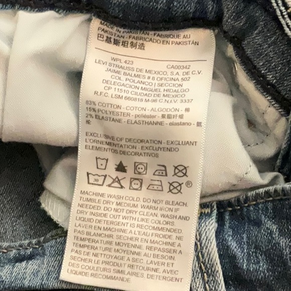 Levi Signature Modern Skinny Jeans - Picture 9 of 10